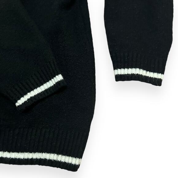 TORRID Oversized Festive Sparkle Holidays Sweater Gold Stars Sequins Lips Black - Picture 7 of 10